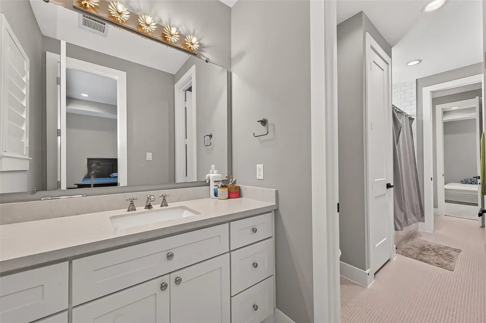 4915 Cheena Drive Houston, TX 77096