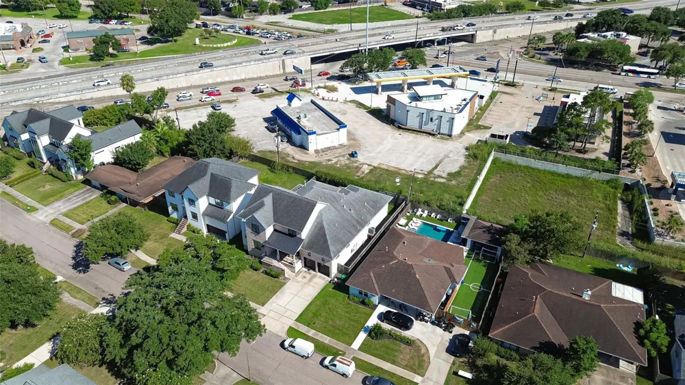 4915 Cheena Drive Houston, TX 77096