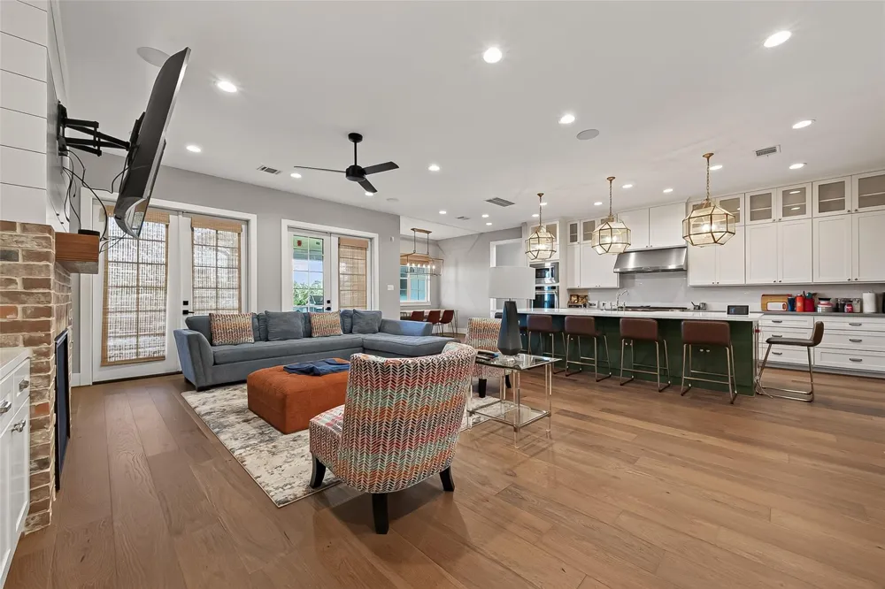 4915 Cheena Drive Houston, TX 77096