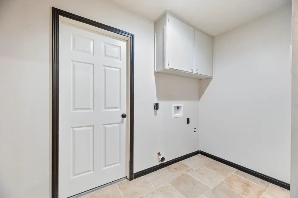 7319 Tall Pines Drive Houston, TX 77088
