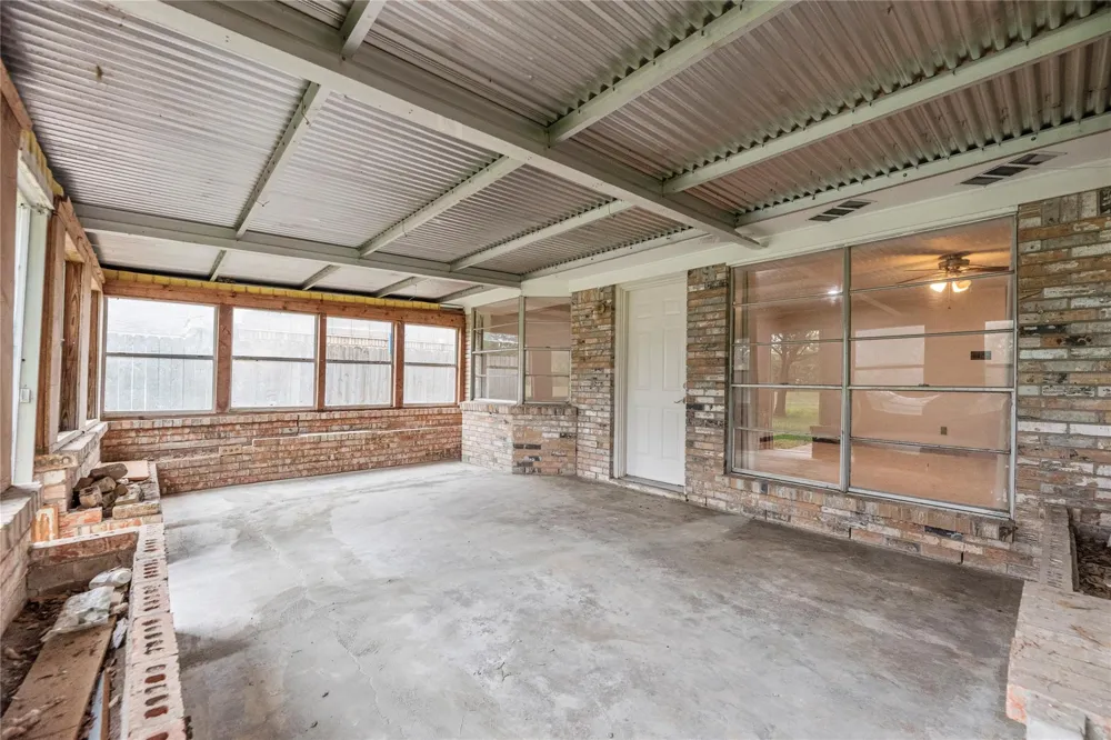 7319 Tall Pines Drive Houston, TX 77088