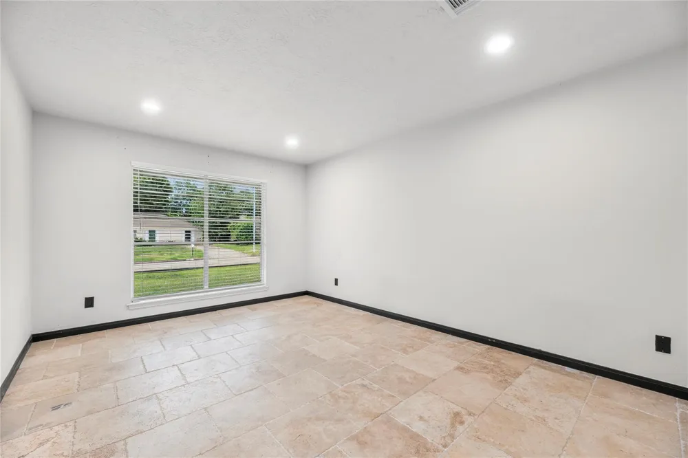 7319 Tall Pines Drive Houston, TX 77088