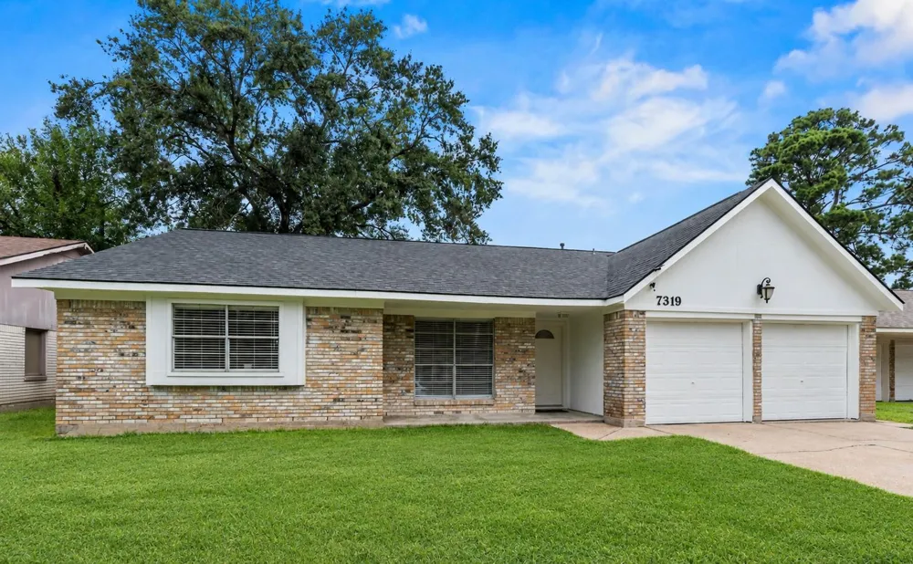7319 Tall Pines Drive Houston, TX 77088