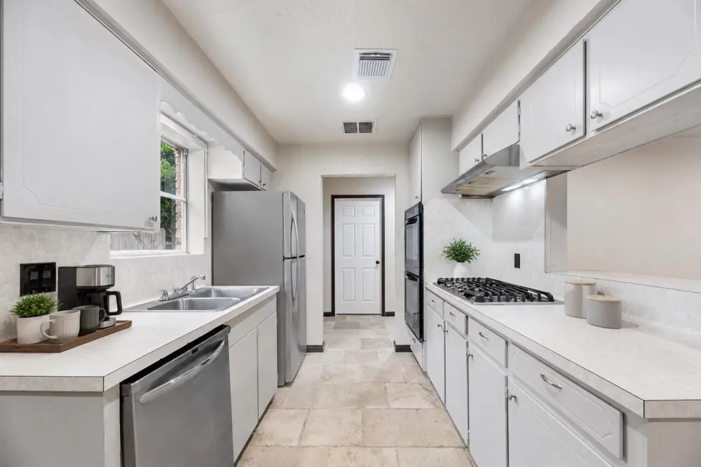 7319 Tall Pines Drive Houston, TX 77088