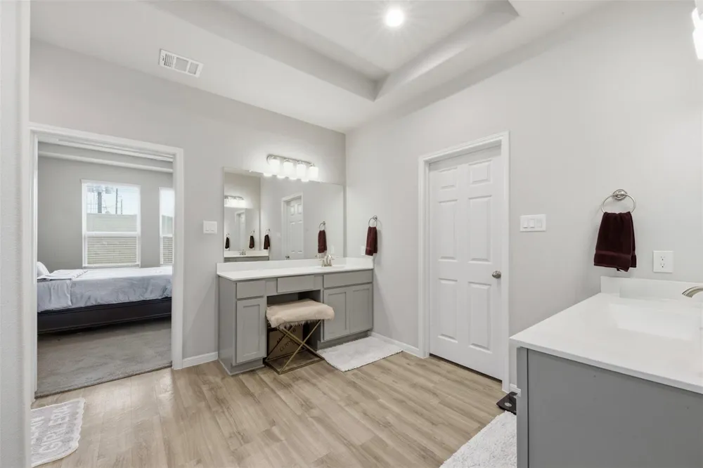 2417 Sequoia Grove Drive Rosharon, TX 77583