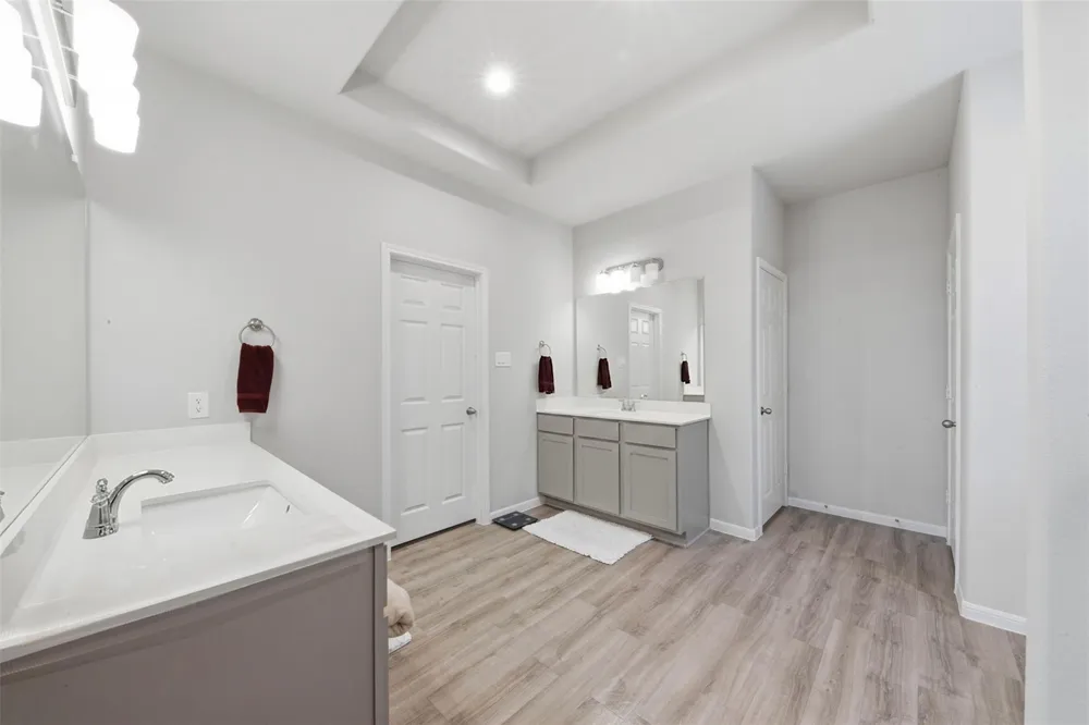 2417 Sequoia Grove Drive Rosharon, TX 77583