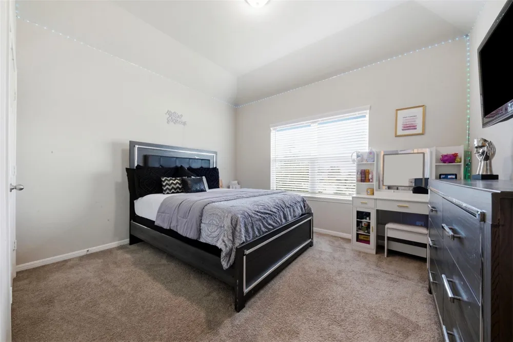 2417 Sequoia Grove Drive Rosharon, TX 77583