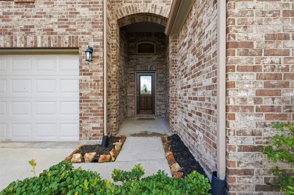 2417 Sequoia Grove Drive Rosharon, TX 77583