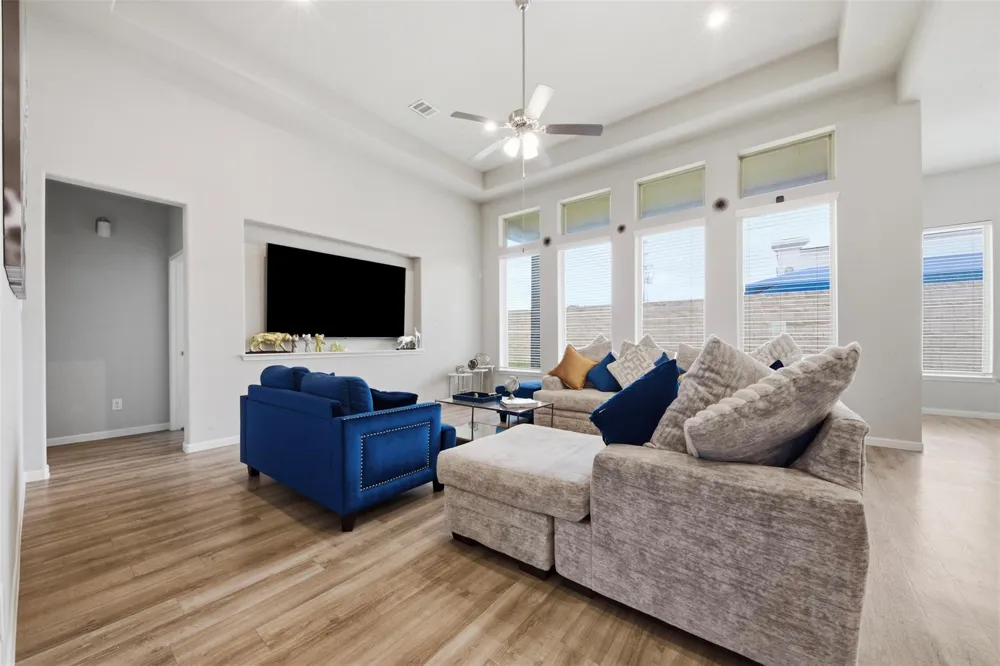 2417 Sequoia Grove Drive Rosharon, TX 77583