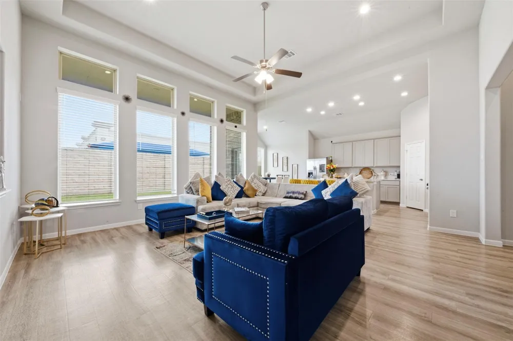 2417 Sequoia Grove Drive Rosharon, TX 77583