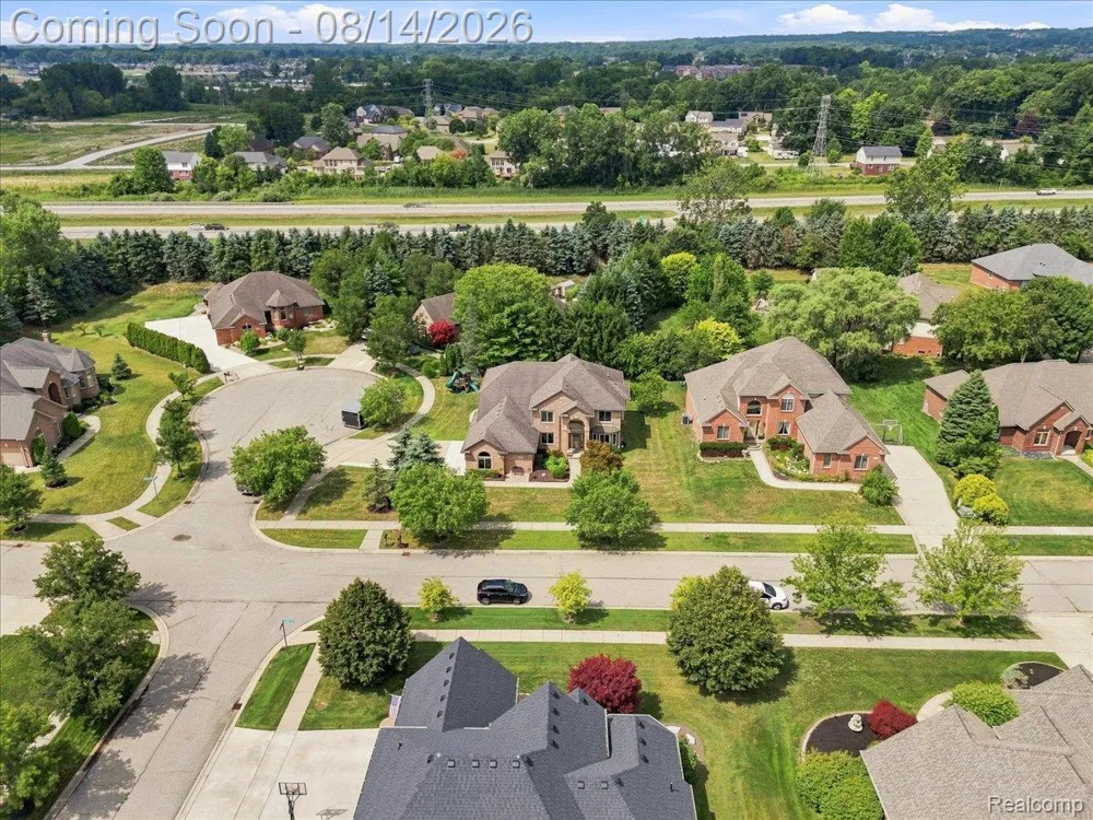 55513 Caesars Drive Shelby Charter Township, MI 48315