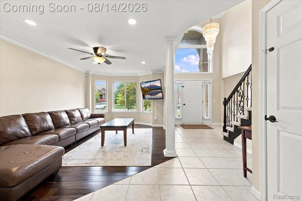55513 Caesars Drive Shelby Charter Township, MI 48315