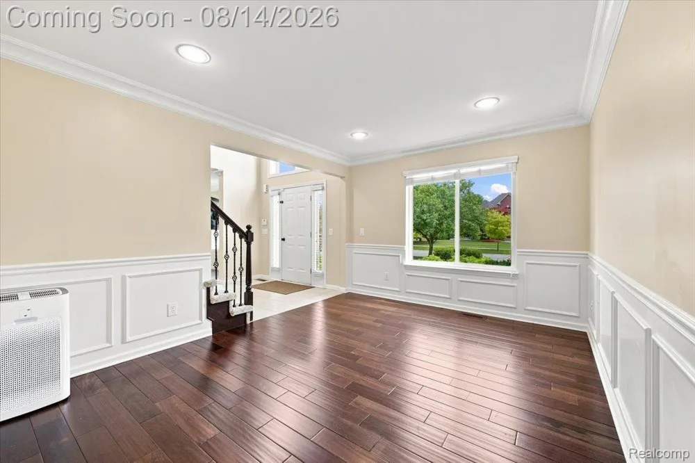 55513 Caesars Drive Shelby Charter Township, MI 48315