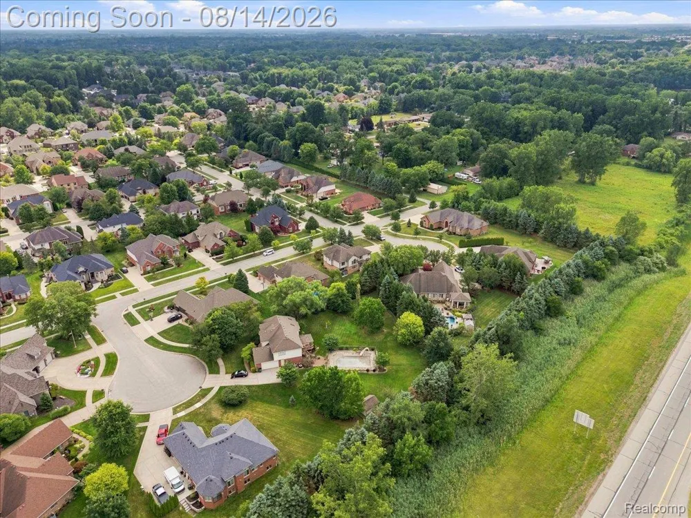 55513 Caesars Drive Shelby Charter Township, MI 48315