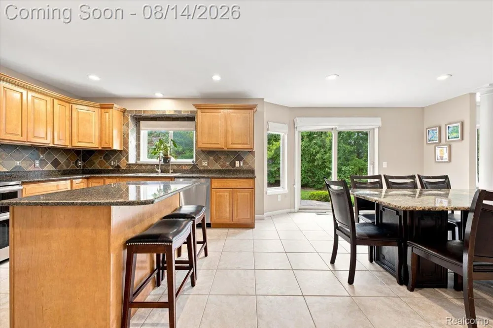 55513 Caesars Drive Shelby Charter Township, MI 48315