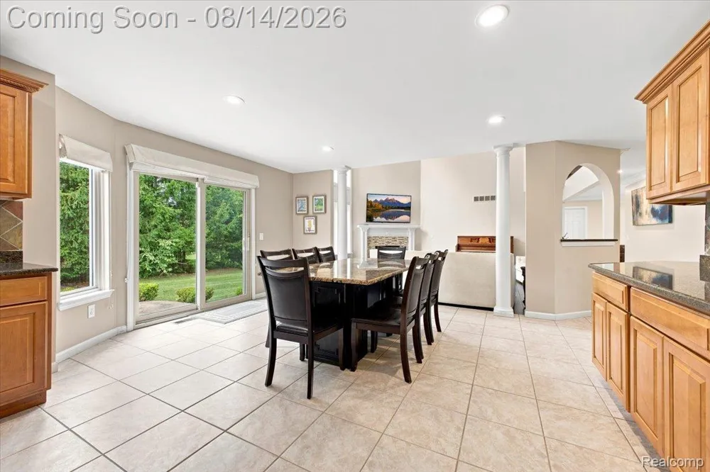 55513 Caesars Drive Shelby Charter Township, MI 48315