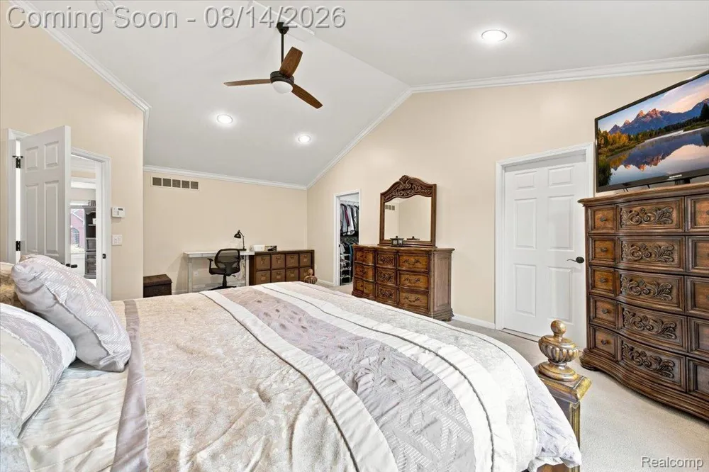 55513 Caesars Drive Shelby Charter Township, MI 48315