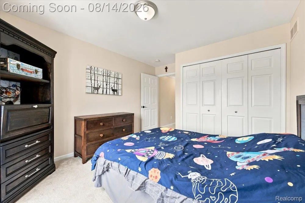 55513 Caesars Drive Shelby Charter Township, MI 48315