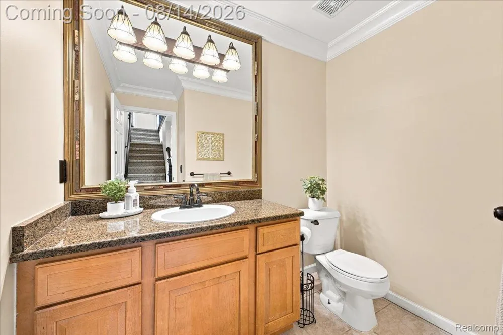 55513 Caesars Drive Shelby Charter Township, MI 48315