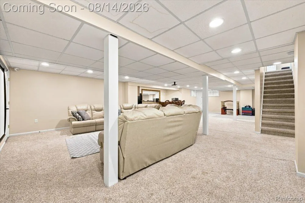 55513 Caesars Drive Shelby Charter Township, MI 48315