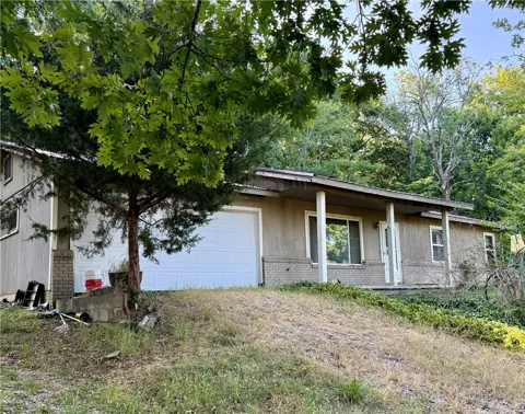 36 S Redbud Avenue