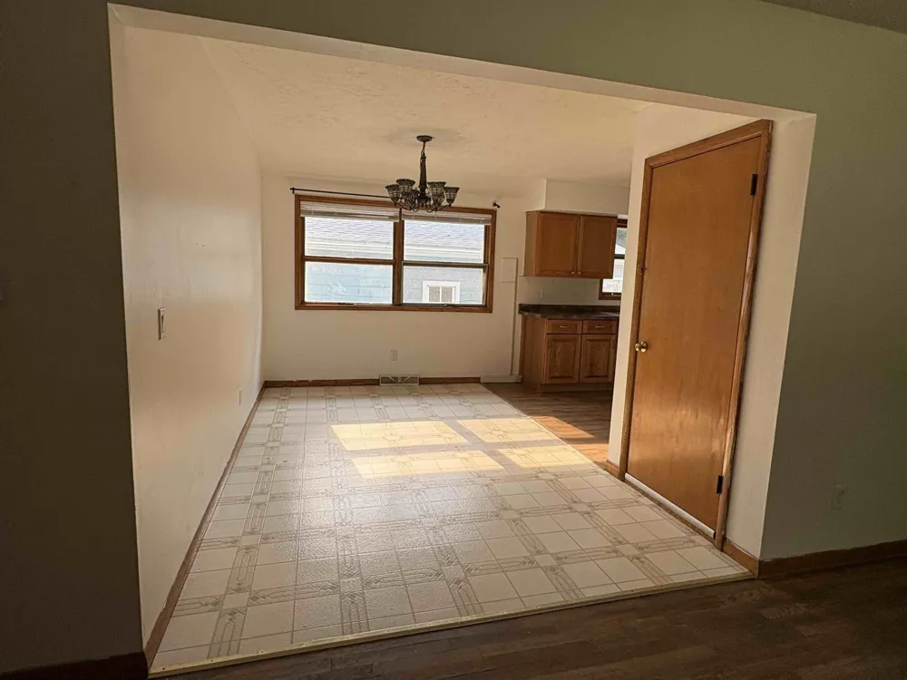 808 Jones Street Marshall City, MI 49068