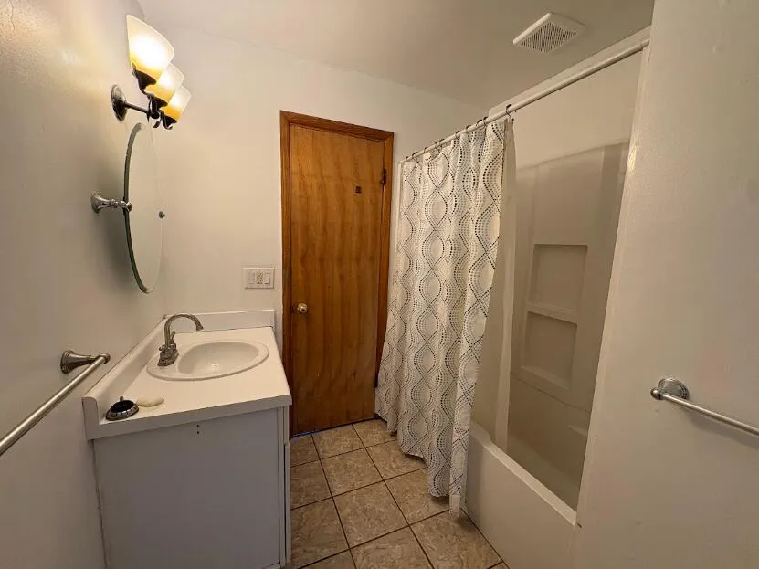 808 Jones Street Marshall City, MI 49068