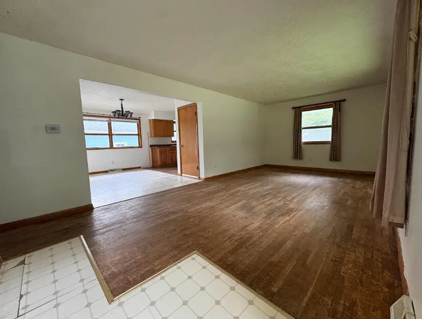 808 Jones Street Marshall City, MI 49068