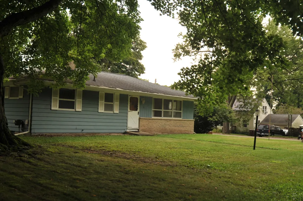 808 Jones Street Marshall City, MI 49068