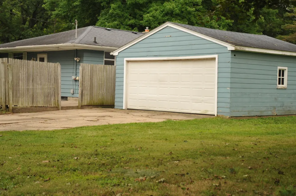 808 Jones Street Marshall City, MI 49068