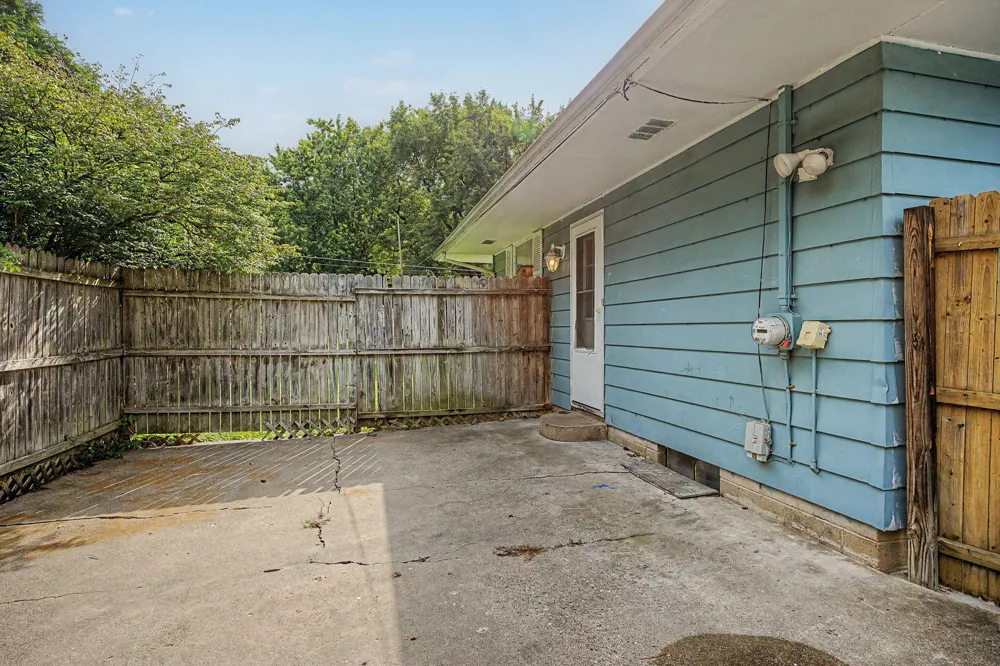 808 Jones Street Marshall City, MI 49068
