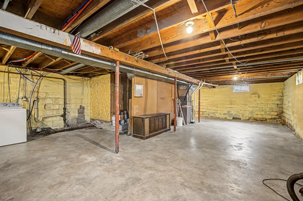 808 Jones Street Marshall City, MI 49068
