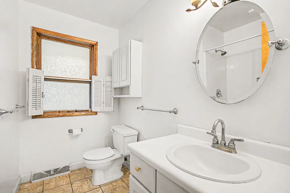 808 Jones Street Marshall City, MI 49068