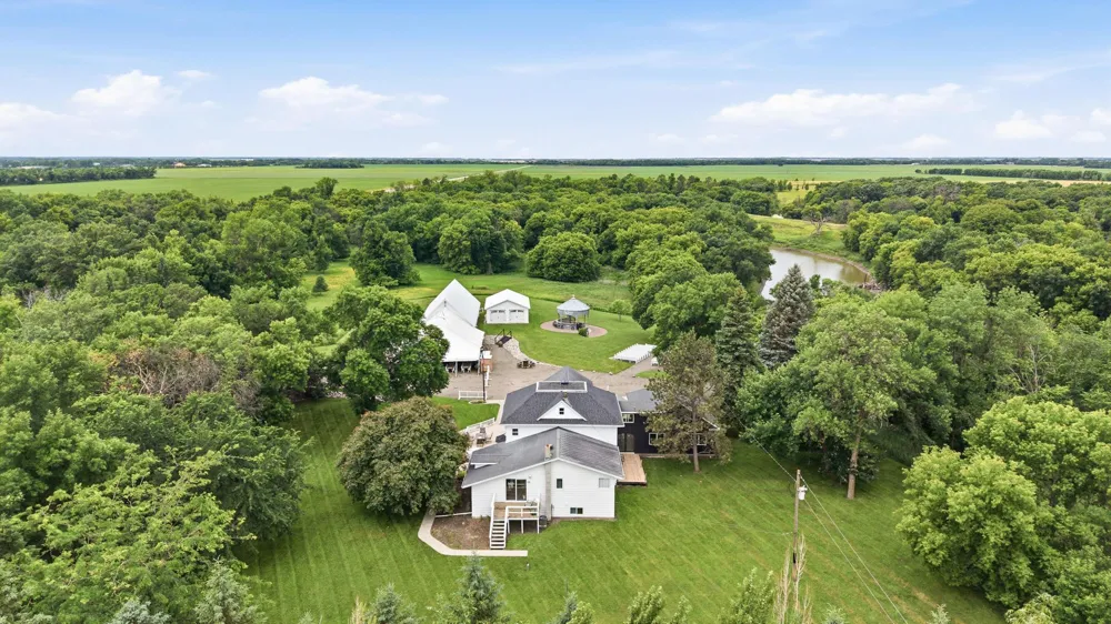 164 110th Avenue S Moorhead, MN 56560