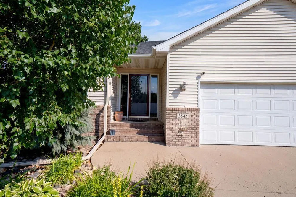 3545 Woodbury Court S Fargo, ND 58103