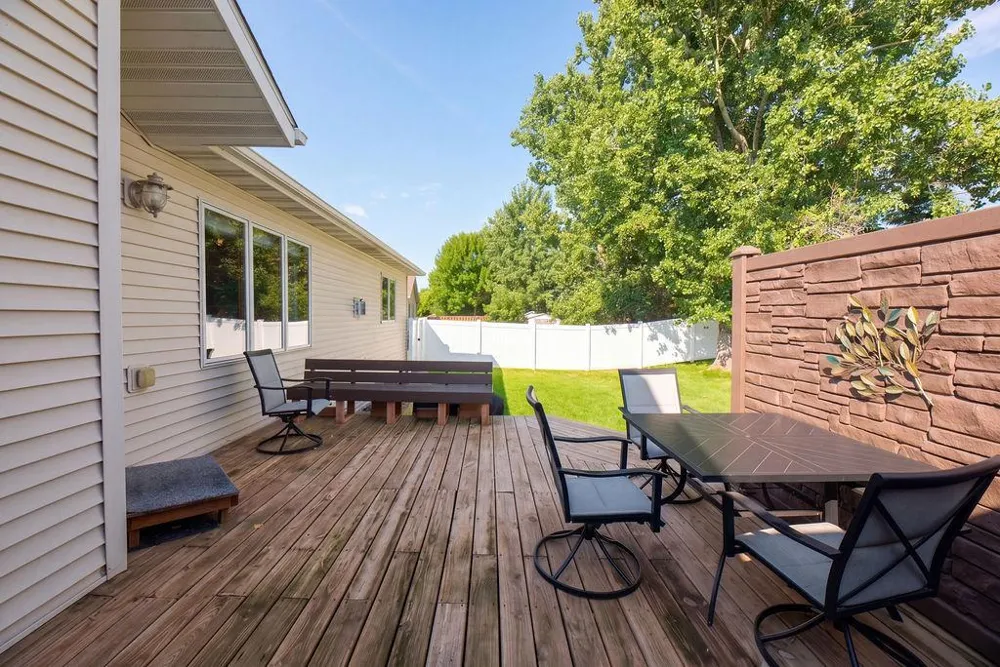3545 Woodbury Court S Fargo, ND 58103