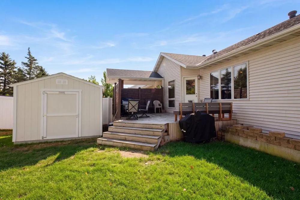 3545 Woodbury Court S Fargo, ND 58103