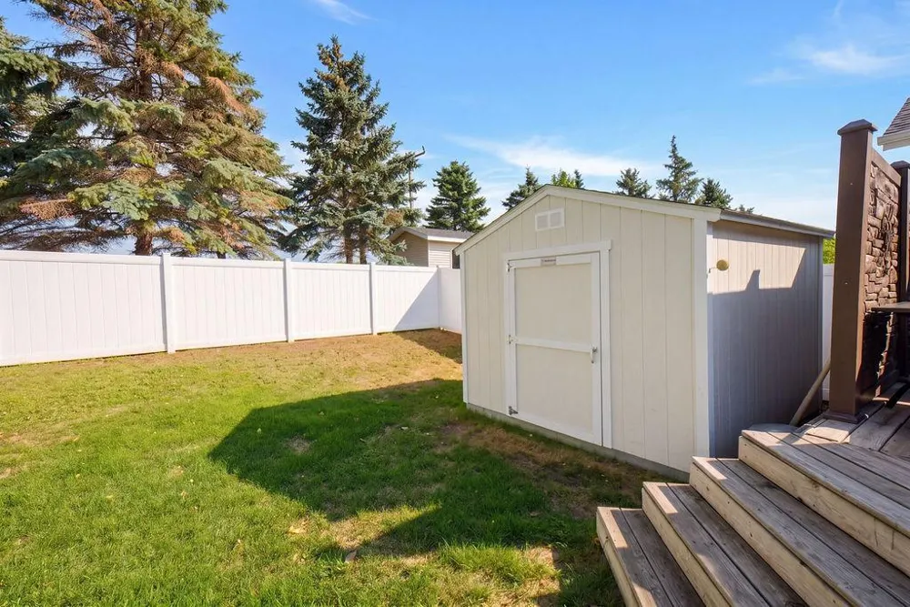 3545 Woodbury Court S Fargo, ND 58103
