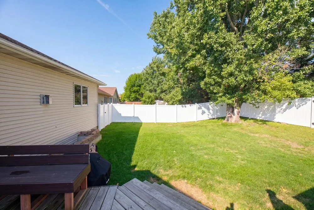 3545 Woodbury Court S Fargo, ND 58103