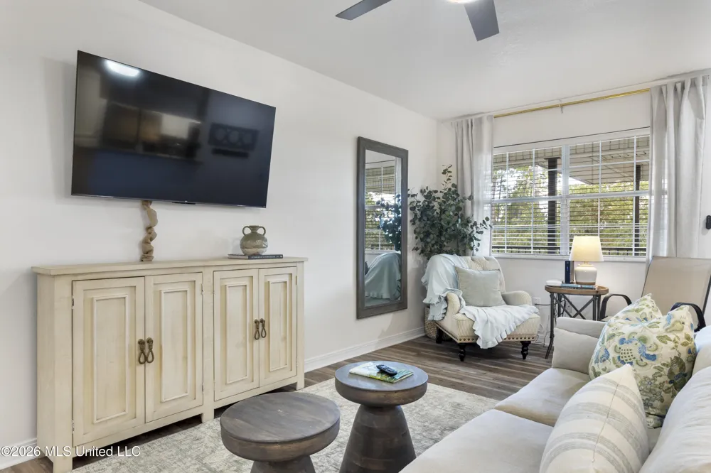 3230 Cumberland Road Ocean Springs, MS 39564