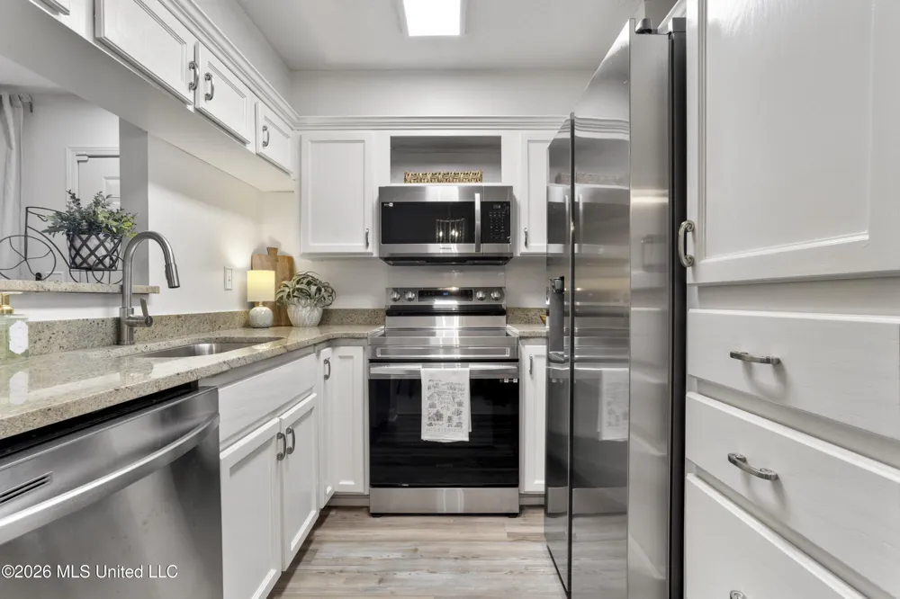3230 Cumberland Road Ocean Springs, MS 39564