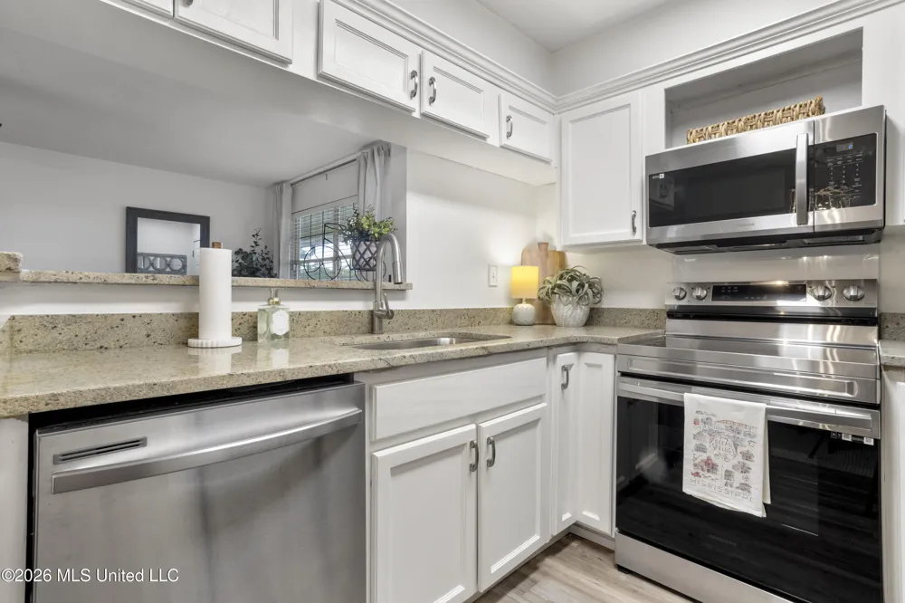 3230 Cumberland Road Ocean Springs, MS 39564