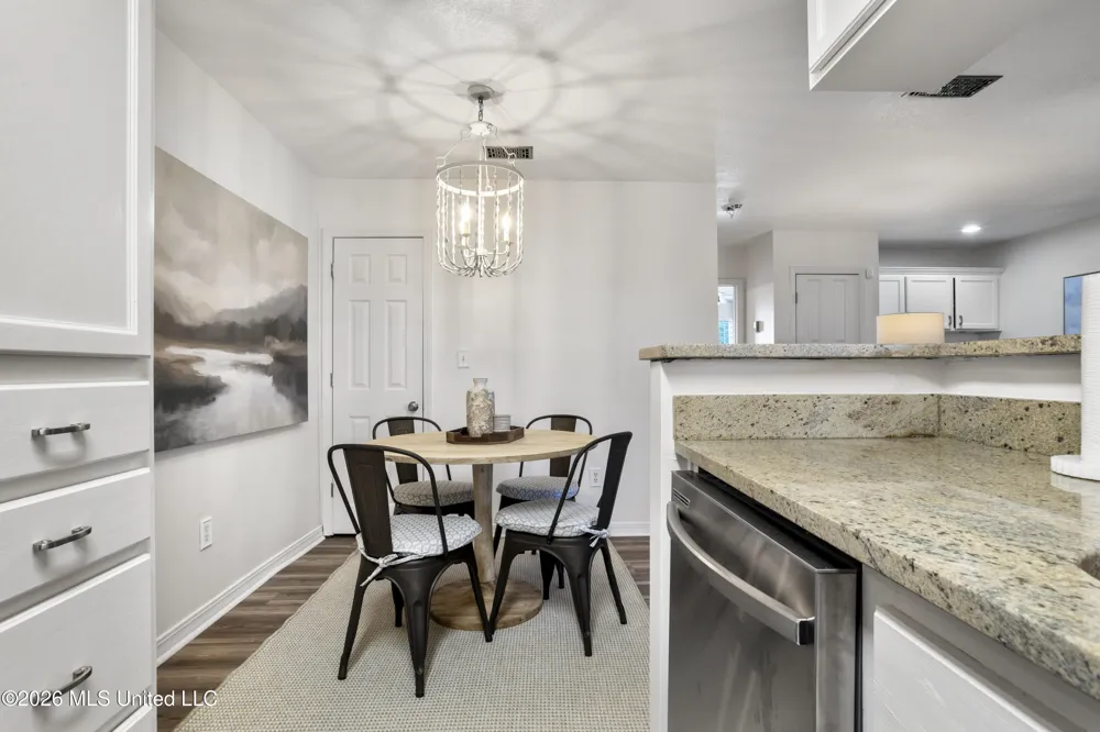 3230 Cumberland Road Ocean Springs, MS 39564