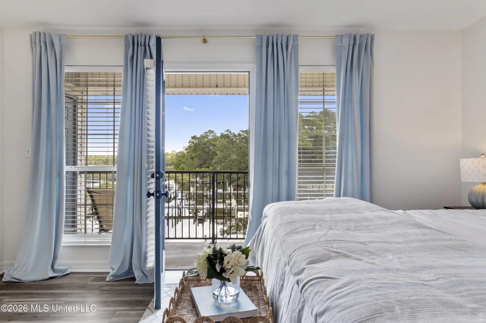 3230 Cumberland Road Ocean Springs, MS 39564