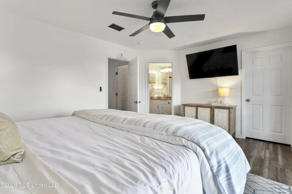 3230 Cumberland Road Ocean Springs, MS 39564