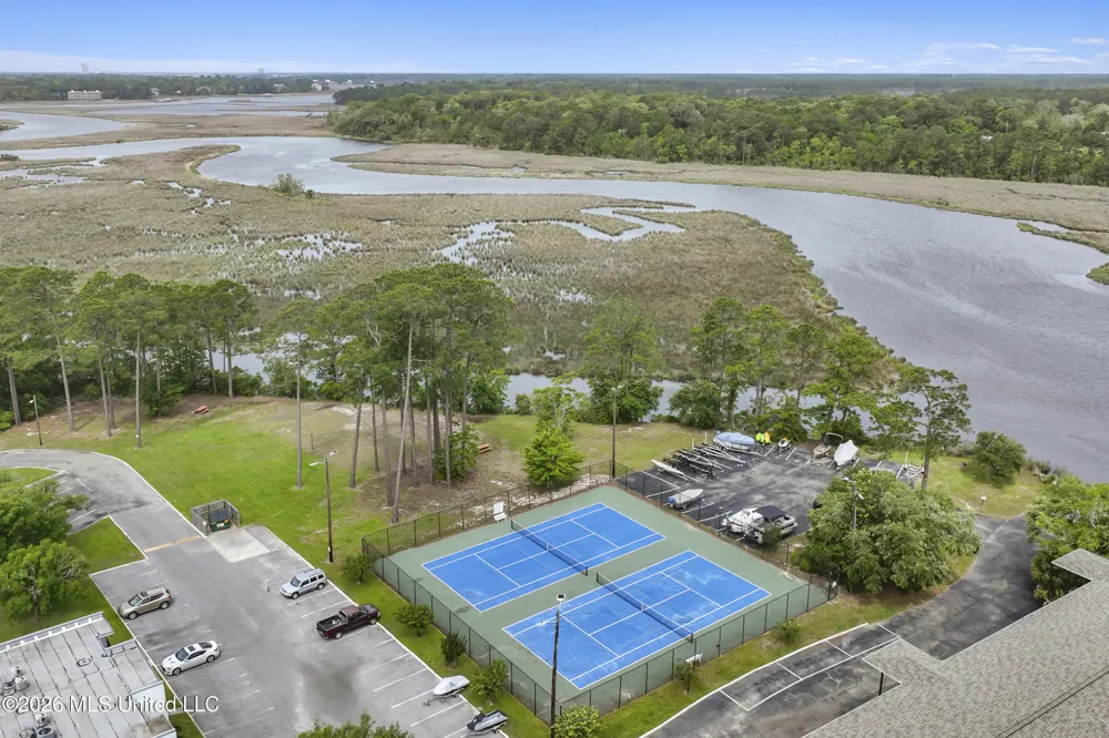 3230 Cumberland Road Ocean Springs, MS 39564