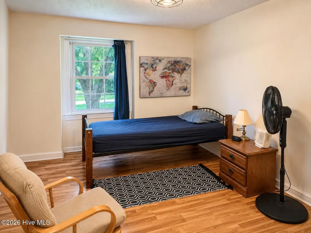 3017 Red Fox Road Trent Woods, NC 28562