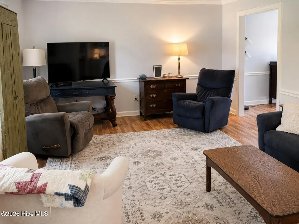 3017 Red Fox Road Trent Woods, NC 28562