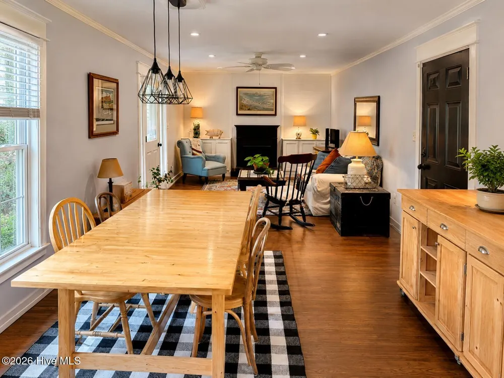 3017 Red Fox Road Trent Woods, NC 28562
