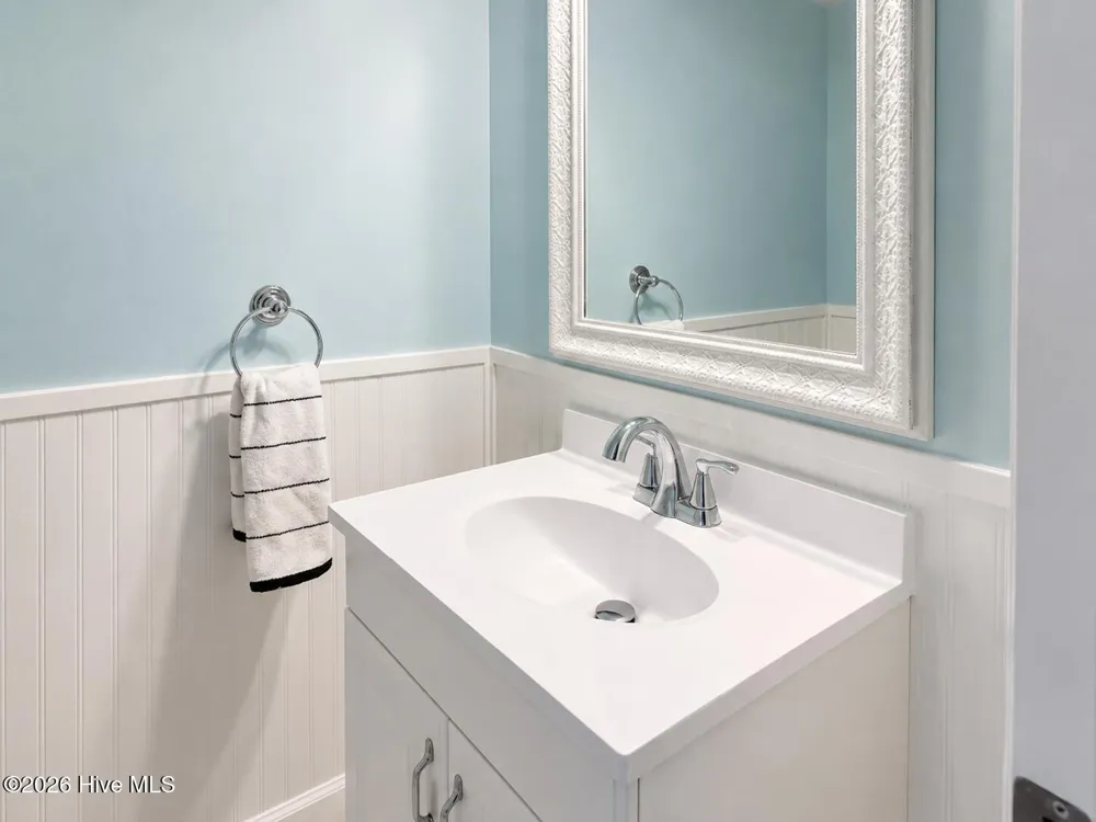 3017 Red Fox Road Trent Woods, NC 28562